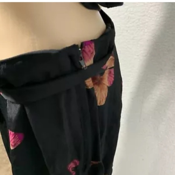 Walter Women's Butterfly Ankle Wide Leg Pants size 14 - Picture 3 of 7